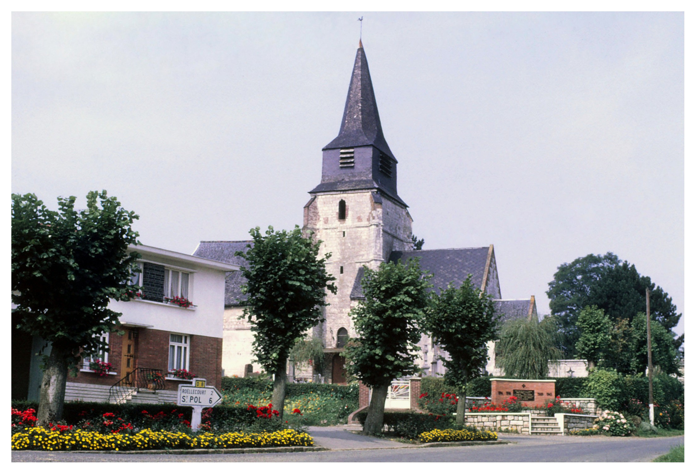 Village Fleuri